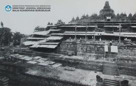 Foto Proyek Pemugaran Candi Borobudur Bulan April 1977