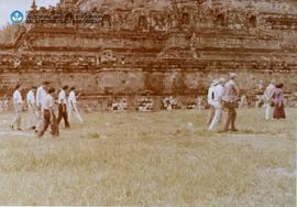 Sidang CC/III/'74 yang diselenggarakan di ruang pendopo Borobudur- Sidang yang dihadiri oleh sege...