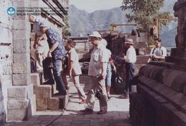 Peserta Sidang CC/X/81- di monumen Candi Borobudur