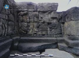 Sisi Selatan. Relief Pagar Langkan Lorong II Tampak Dalam. Bidang C.