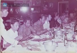 Foto Perpisahan dengan Mr.Mackel di Restoran RAMAYANA Yogyakarta.