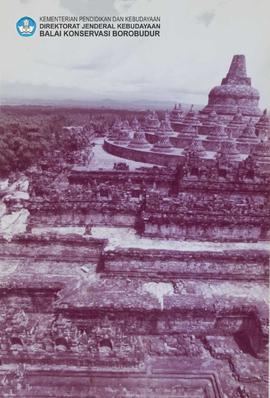 Situasi candi Borobudur dan sekitarnya dilihat dari atas tower crane- pemotretan diambil dari seg...