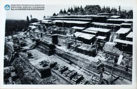 Foto Pemugaran Candi Borobudur Juni 1977