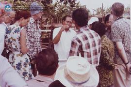 Peserta Sidang CC VIII 1979 sedang rekreasi