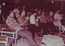 Sidang CC/VII/78. Para Peserta Sidang CC sedang menikmati malam kesenian di Purna Budaya Bulaksum...