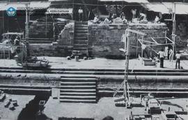 Foto Proyek Pemugaran Candi Borobudur Bulan Oktober 1976