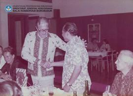 Foto Perpisahan dengan Mr.Mackel di Restoran RAMAYANA Yogyakarta.