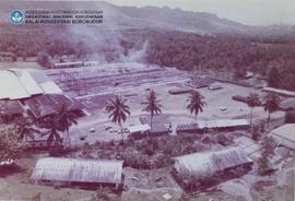 Situasi candi Borobudur dan sekitarnya dilihat dari atas tower crane- pemotretan diambil dari seg...