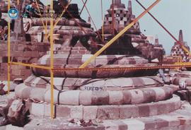 Susunan sementara Stupa tingkat II- no. 23. 26-1-1985