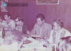 Foto Perpisahan dengan Mr.Mackel di Restoran RAMAYANA Yogyakarta.