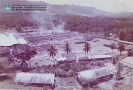 Situasi candi Borobudur dan sekitarnya dilihat dari atas tower crane- pemotretan diambil dari seg...