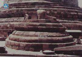 Stupa yang runtuh. Tanggal: 21-1-1985. Lokasi:Stupa tingkat III no.3