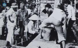 Anggota Sidang mengunjungi monument Candi Borobudur