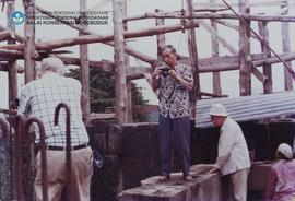 Peserta Sidang mengadakan peninjauan ke Candi Prambanan- Kunjungan ke Gedung Vrederburg pada acar...