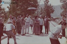 LANJUTAN. Kunjungan Kenegaraan PM Sri Lanka Ny. Bandaranaike beserta rombongan ke candi Borobudur...