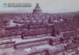 Situasi candi Borobudur dan sekitarnya dilihat dari atas tower crane- pemotretan diambil dari seg...