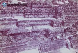 Situasi candi Borobudur dan sekitarnya dilihat dari atas tower crane- pemotretan diambil dari seg...