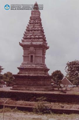 Peserta Sidang CC VIII 1979 sedang rekreasi